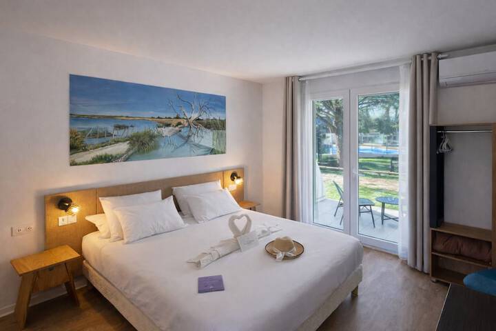 Room 10 of 22