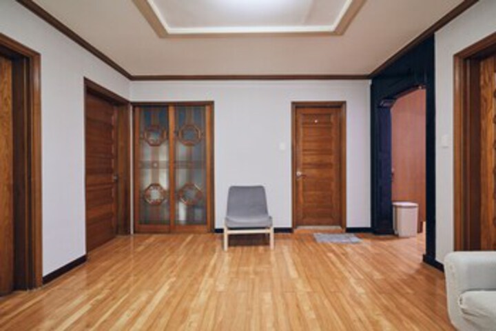Room 11 of 45