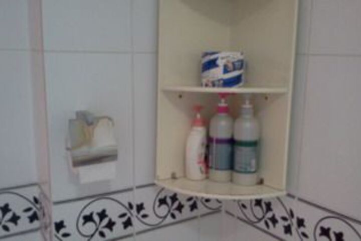 Room 2 of 80