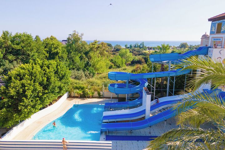 Pool 44 of 128