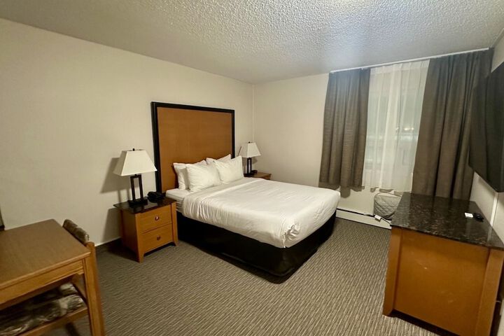 Room 8 of 55