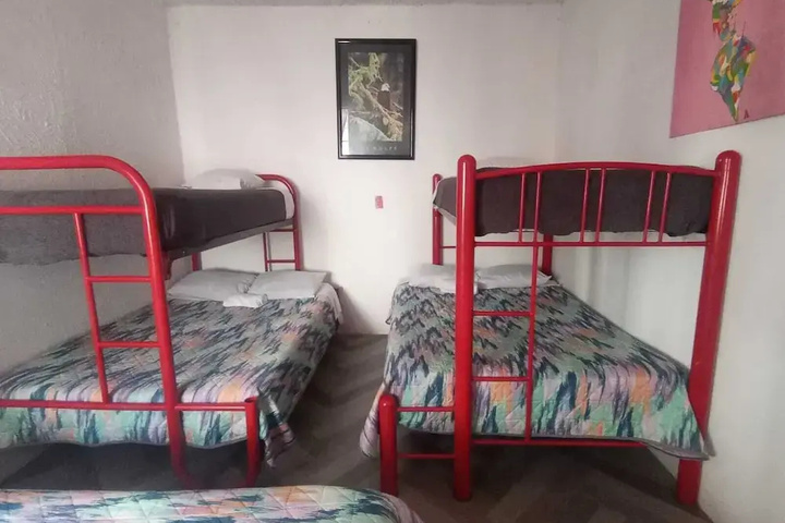 Room 9 of 9