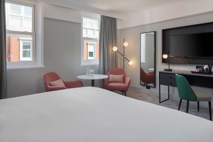 Room 108 of 182