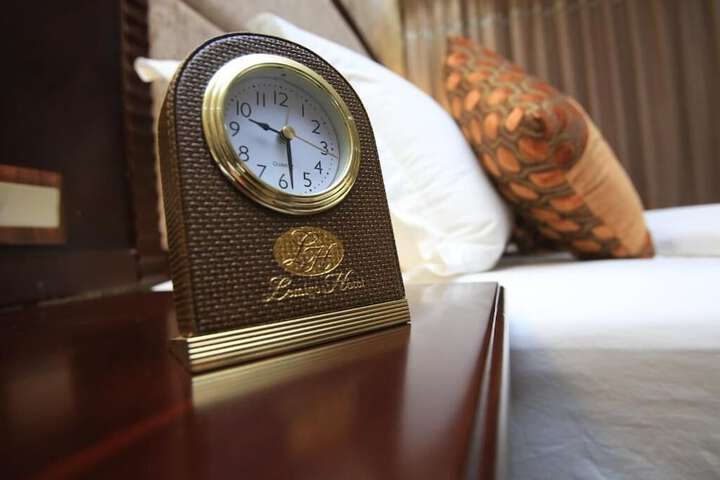 Room 2 of 8