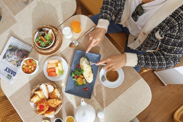 Dining 59 of 71
