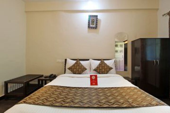 Room 6 of 20