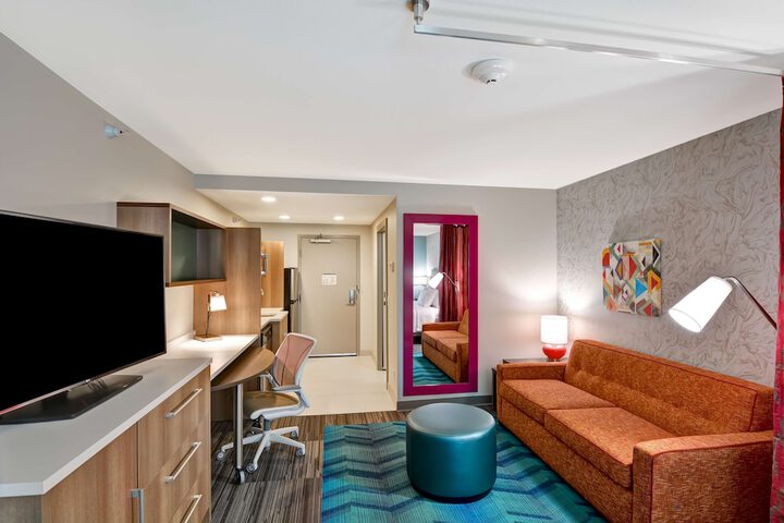 1 King Accessible Tub Studio Suite (18 of 20)