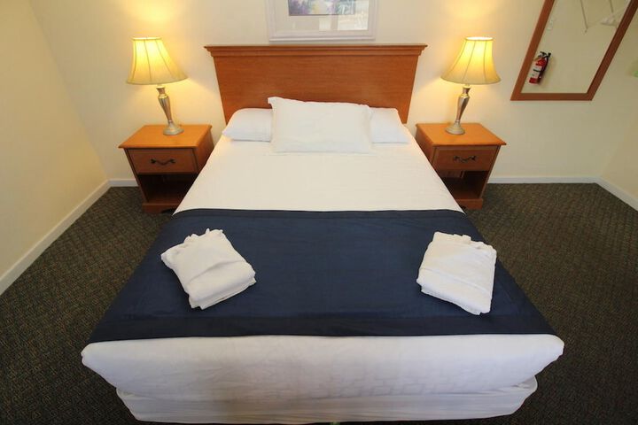 Room 18 of 48