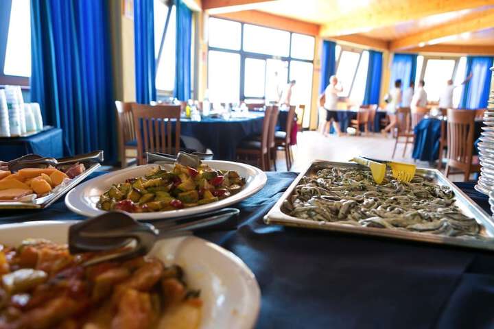Dining 113 of 150