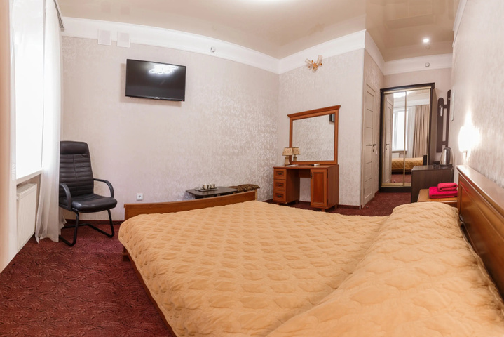 Room 13 of 13