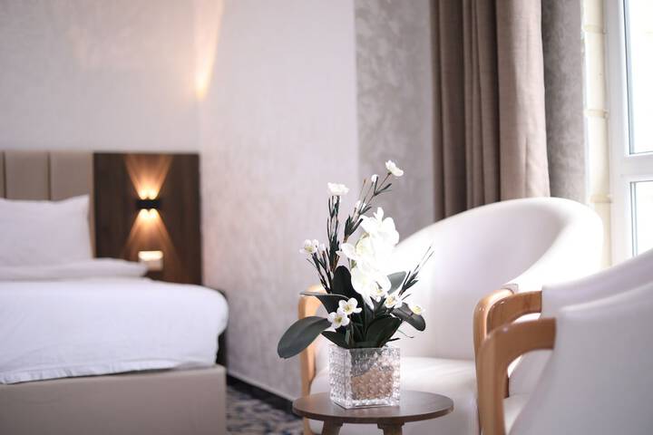Room 72 of 125