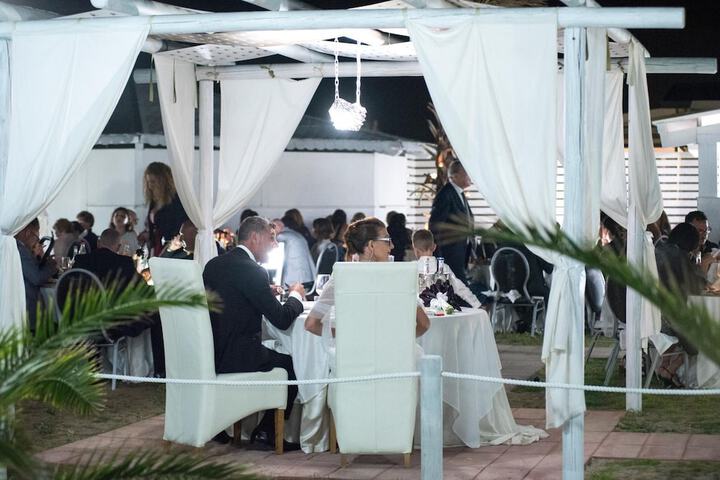 Dining 27 of 68