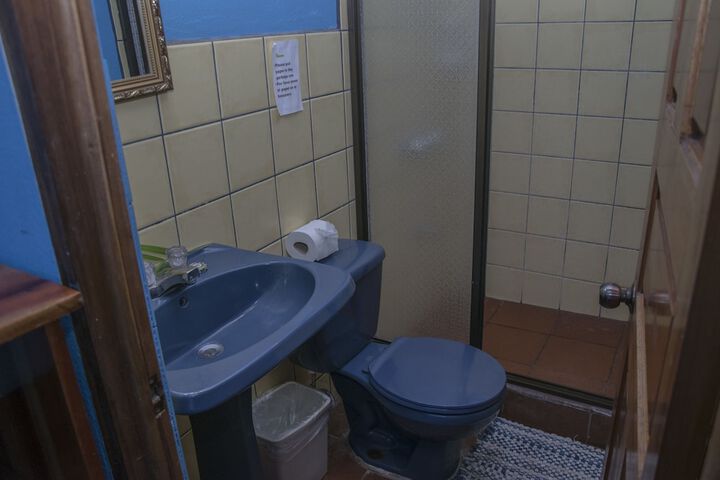 Room 25 of 44