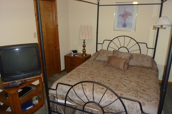 Room 6 of 20