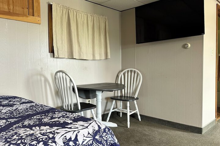 Room 5 of 41