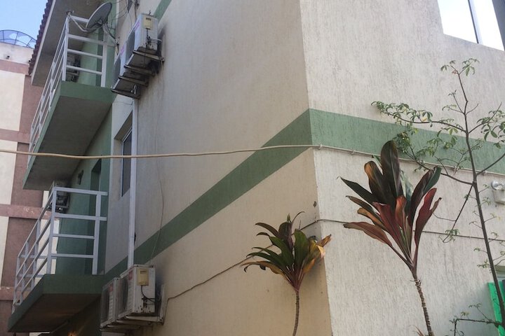 Hotel 8 of 9