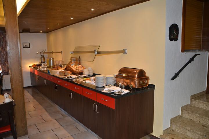 Breakfast/Coffee Service 15 of 22