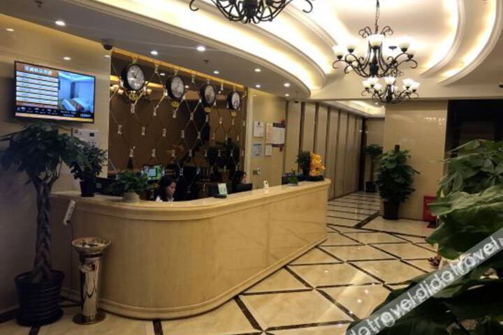 Hotel Interior 5 of 9