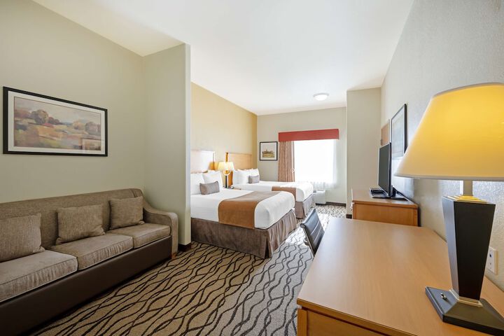 Room 8 of 36