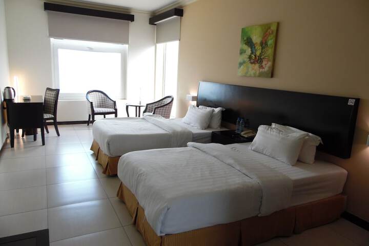 Room 10 of 26