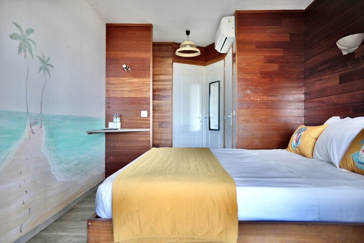 Room 19 of 62