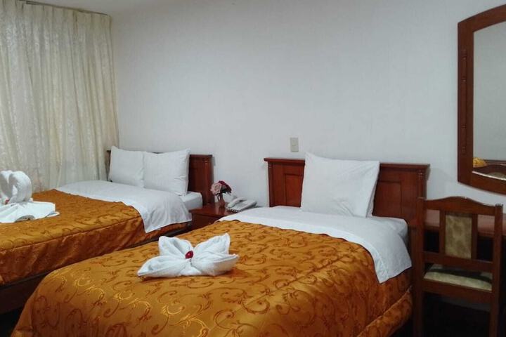 Room 10 of 43