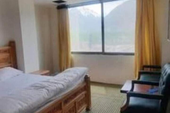 Room 13 of 15