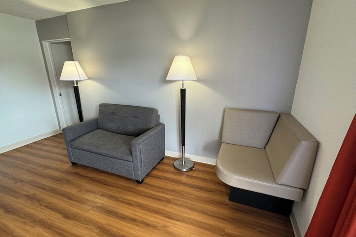 Room 12 of 20