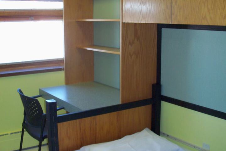 Room 7 of 34
