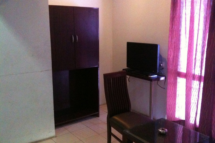 Room 6 of 7