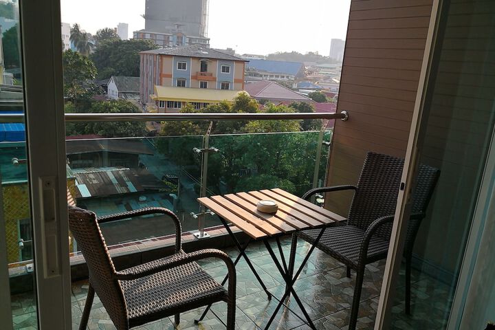 Terrace/Patio 18 of 64