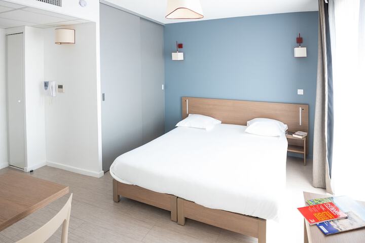 Room 8 of 36