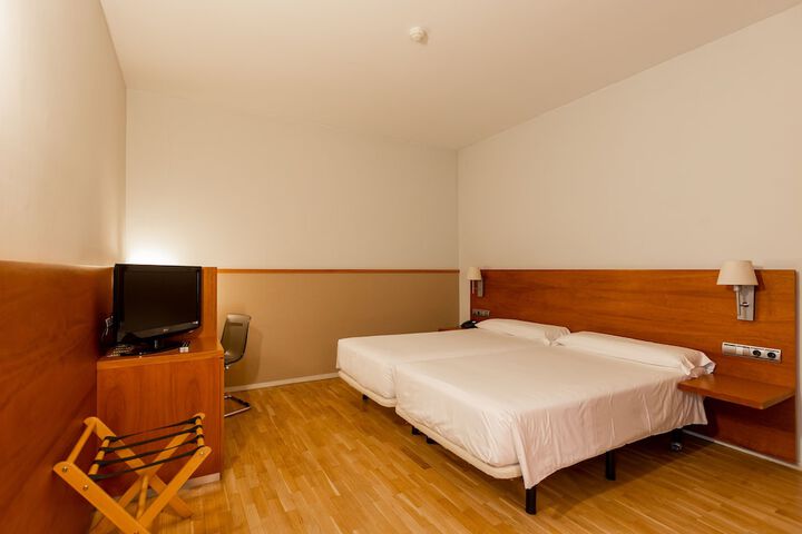 Room 14 of 75