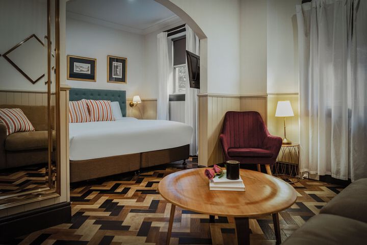 Room 56 of 108