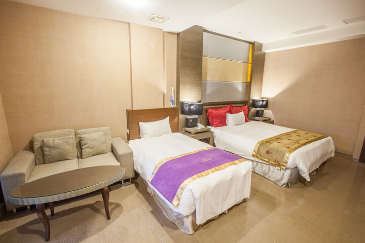 Room 7 of 31