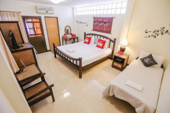 Room 43 of 84