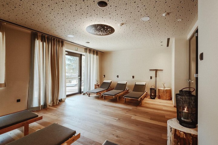Spa 21 of 44