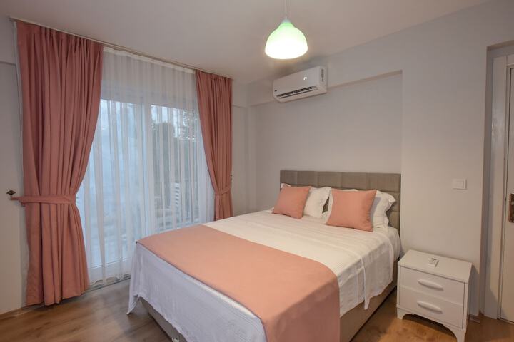 Room 5 of 20