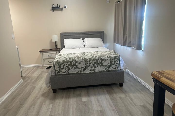 Room 1 of 16