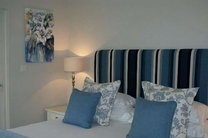 Room 6 of 54