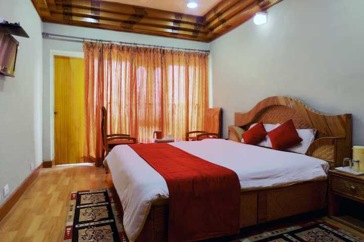 Room 5 of 26