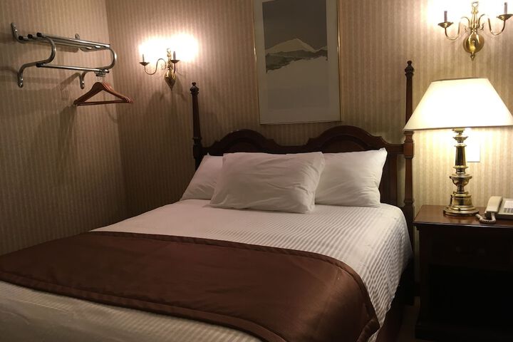 Room 6 of 118
