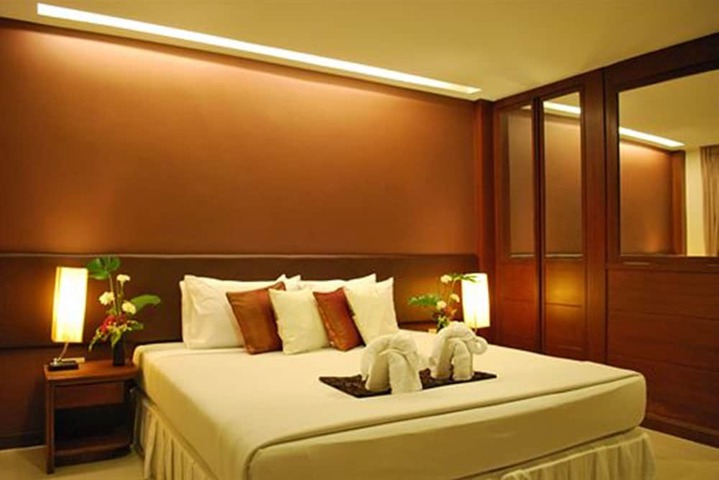 Room 32 of 127