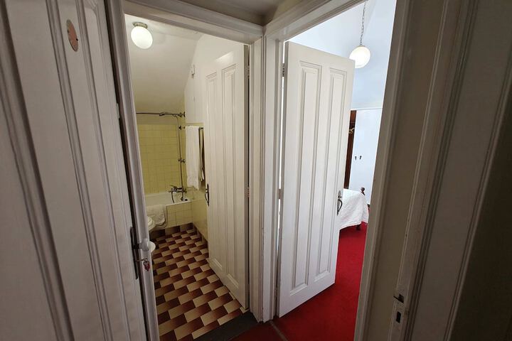 Room 69 of 141