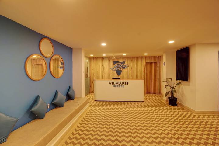 Hotel Interior 4 of 43