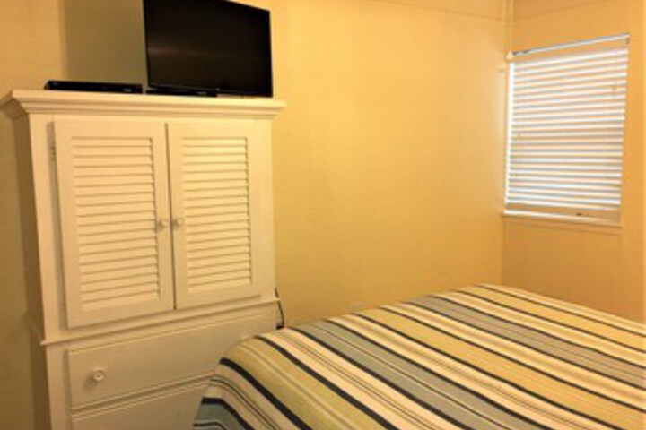 Room 42 of 44