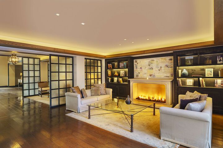 Lobby Entry