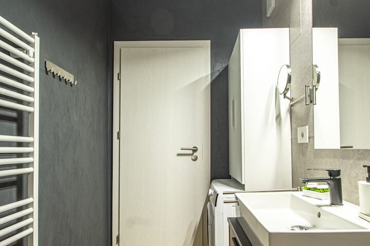 Room 581 of 653