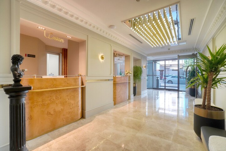 Hotel Interior 15 of 143