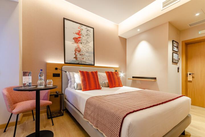 Room 15 of 99